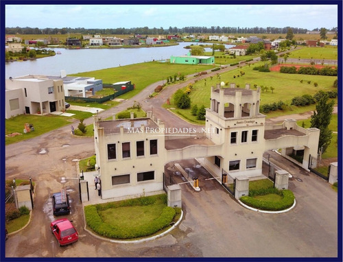 Imagen 18 de 18 de Casa En Venta Canning 4 Ambientes En Santo Domingo