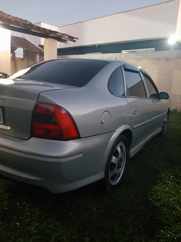 Imagem 3 de 9 de Chevrolet Vectra Cd 2.0 8v