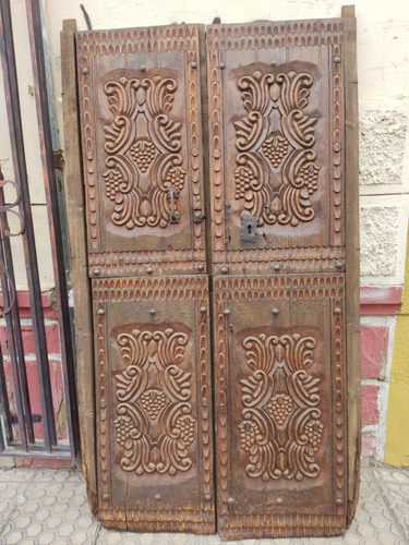 Puerta Antigua Colonial Con Postigo 