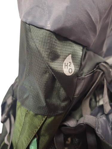 Mochila Head Trekking Camping Color Gris Y Verde Diseño De La Tela Liso
