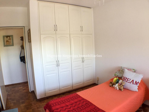 Apartamento En General Flores