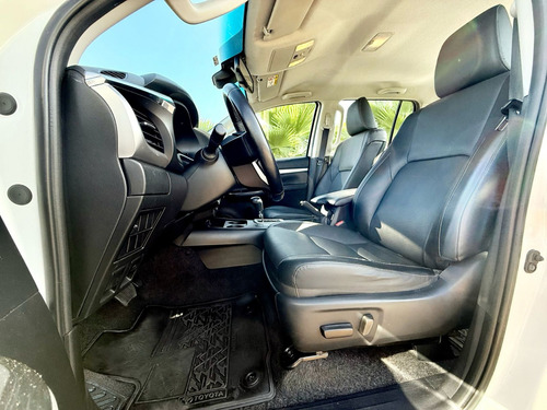 Toyota Hilux 2.8 Tdi Srx Cab. Dupla 4x4 Aut. 4p