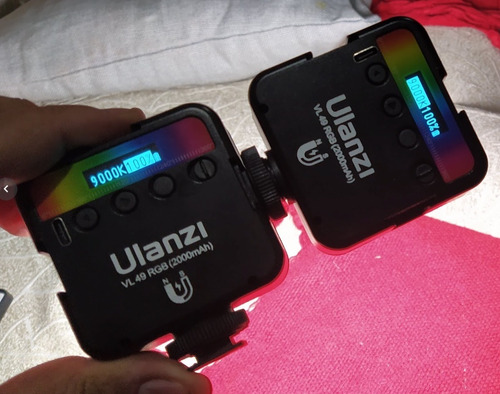 Imagem 5 de 5 de 2 Led Ulanzi Vl49 Rgb 2000mah Magnético C/ Suporte De Tripe