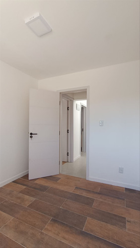 Venta Casa 3 Dormitorios 2 Baños Fondo Parrillero - Lagomar