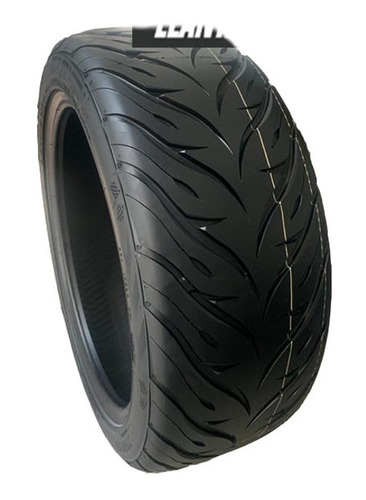Llanta 235 40 Zr18 Maxtrek Maximus Ds01