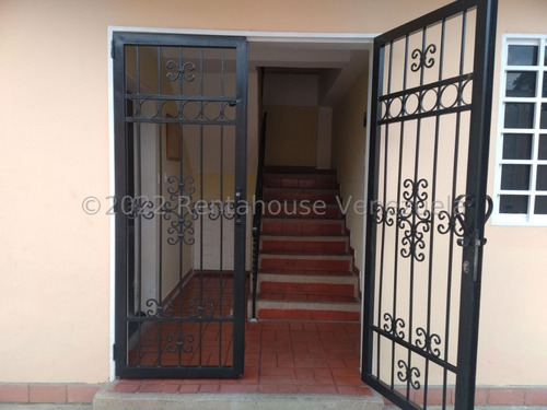 Imagen 2 de 11 de Apartamento En Alquiler La Candelaria Maracay Nv