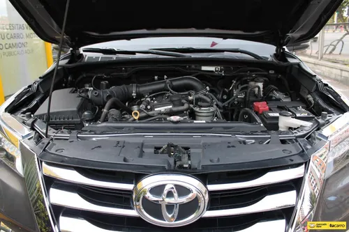 Toyota Fortuner 2.7 SRV