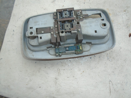 Imagen 1 de 3 de Vendo Luz De Techo Interna De Kia Carens, 2004, # 0k9b051310