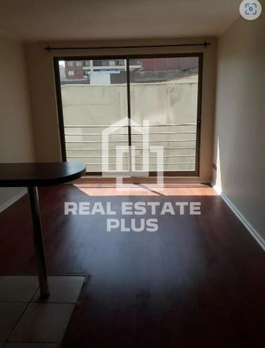 Departamento En Arriendo De 1 Dorm.1b+estac.y Bg En Sant