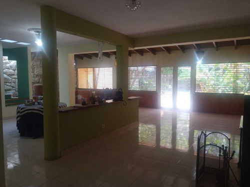 Imagen 5 de 19 de Vendo Casa 790m2 7h/7b/0p Colinas Sta. Monica 6046