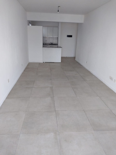 Monoambiente Con Balcón