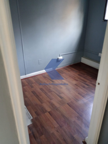 Casa Pareada En Venta De 4 Dorm, 2 Baños, Muy Amplia Ñuñoa