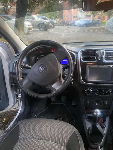 Renault Logan 1.6 Privilege