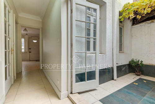 Casa Patrimonial Remodelada En Providencia