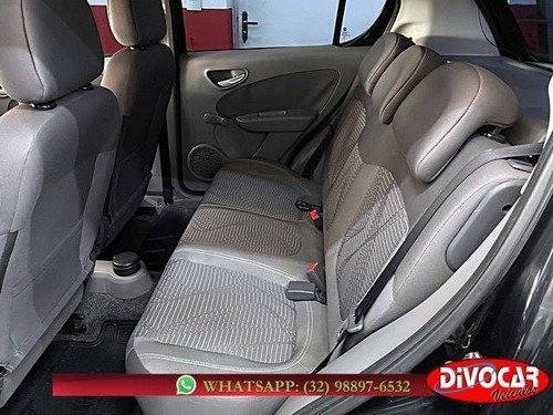 Fiat Palio 1.4 Mpi Attractive 8v Flex 4p Manual