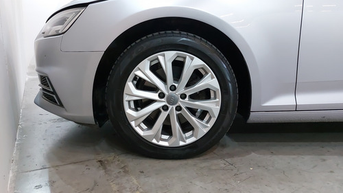 Audi A4 2.0 40 TFSI SELECT DCT
