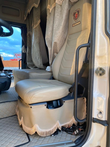 Imagem 14 de 15 de Scania R440 Higline Cavalo