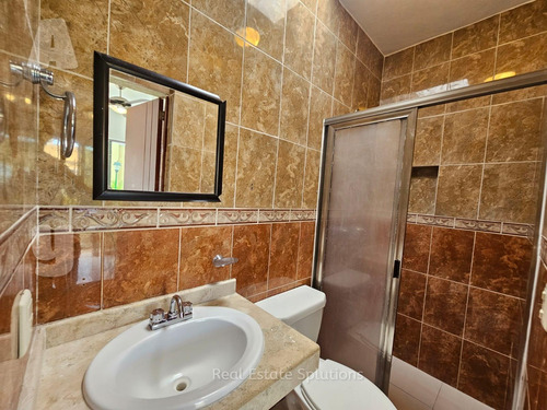 Casa En Renta 3 Recámaras, 2 Niveles, Residencial Las Torres 2, Cancún