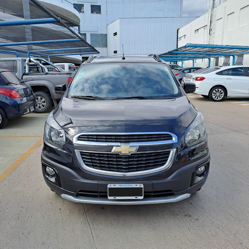 Imagen 2 de 17 de Chevrolet Spin Activ 1.8n M/t Gnc 2016