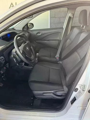 Toyota Etios 1.5 Sedan X