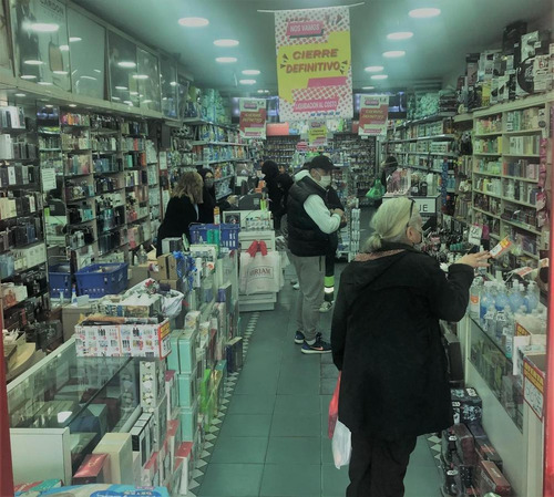 Imagen 2 de 8 de Local Comercial Excelente Ubicacion - Vicente López
