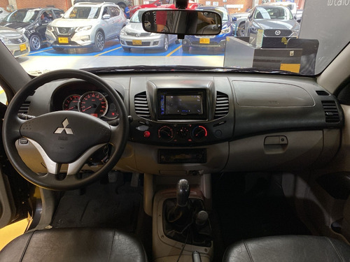 Imagen 17 de 25 de Mitsubishi L200 2.5l
