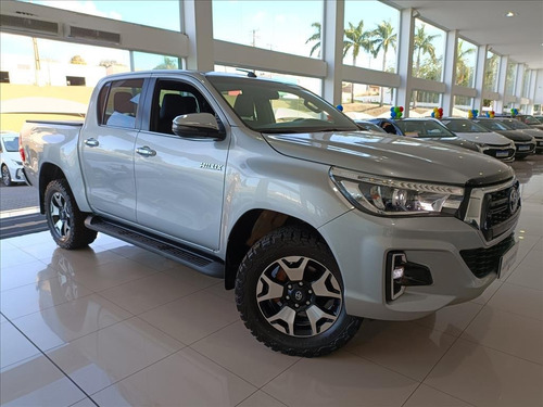 Imagem 3 de 10 de Hilux 2.8 Srx 4x4 Cd 16v Diesel 4p Automático