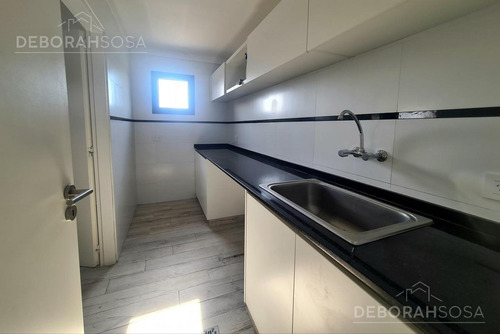 Imagen 8 de 18 de Hermosa Casa Con Salida A La Laguna - El Canton