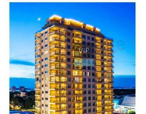 Imagen 2 de 20 de Vendo Hermoso Departamento En Torre Con Servicios Y Vista Al Mar - Punta Del Este Roosevelt