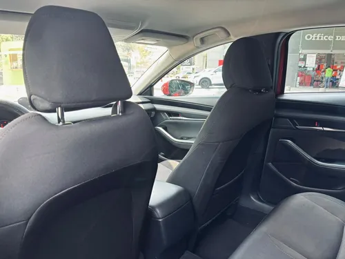 Mazda Mazda 3 2.0 I Sedan Mt