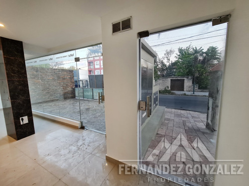 Imagen 3 de 14 de Venta De Local Comercial En Banfield Con Patio. Financiacion Propia