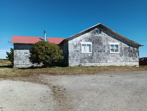 Parcela Con Casa Ubicada En Puerto Montt