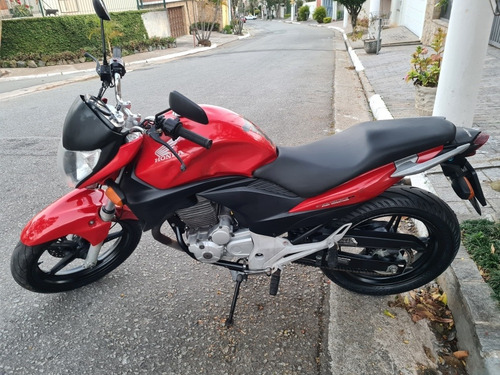 Imagem 1 de 6 de Cb300r 2011 (c/ Apenas 19.330 Km Rodados)