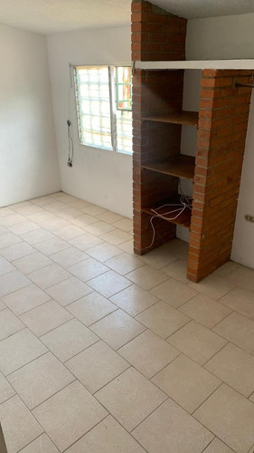 Imagen 10 de 11 de Quinta En Venta Para Remodelar - Turmero - 04145880139