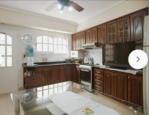 Excelente Chalet En Una Zona Muy Tranquila De Caballito