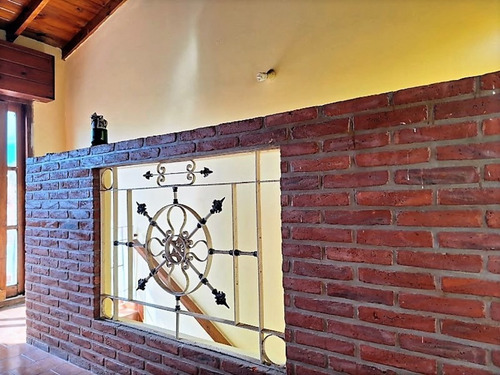 Galpon Mas Casa En Planta Alta