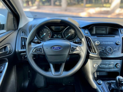 Imagen 8 de 10 de Ford Focus Iii 1.6 S Mt 4ptas. (l16)