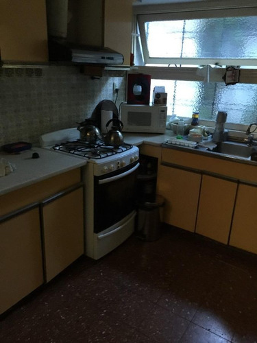 Imagen 5 de 6 de Casa En Venta De 5 Dormitorios C/ Cochera En Lomas De Zamora