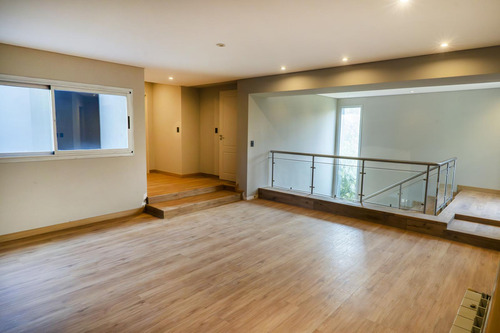 Casa En Castores Con El Mejor Acceso A Guardia Y Club House!