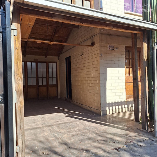 Casa Con Excelente Ubicación En Buin. 3d 1b