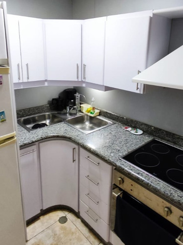 Imagen 2 de 12 de Apartamento En Alquiler En Macuto