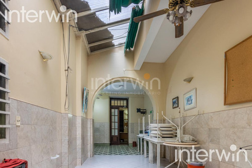 Venta Casa Inglesa De 3 Plantas - Belgrano - Belgrano R