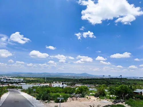Casa En Renta En Zarú Frente Al Fraccionamiento Zakia - El Marques. Queretaro