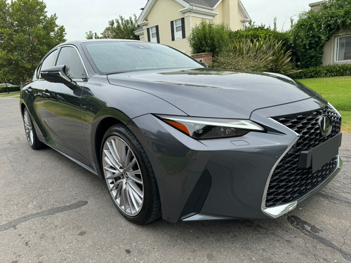 Lexus IS IS300H