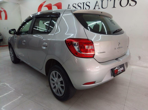 Renault Sandero 1.6 Expression 8v Hi-torque Flex 4p Manual