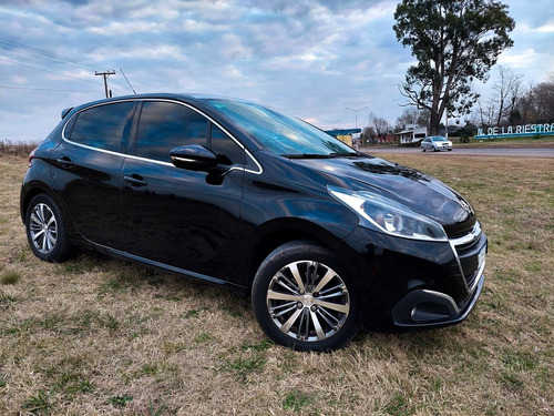 Imagen 5 de 8 de Peugeot 208 2016 1.6 Feline Pack Cuir