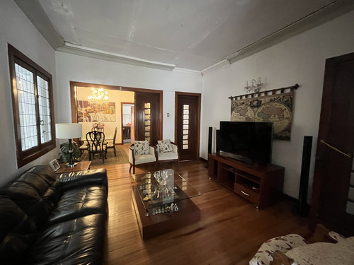 Se Vende Amplia Casa En Providencia