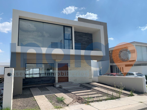 Imagen 3 de 30 de Casa En Venta En Lomas De Juriquilla (nueva)