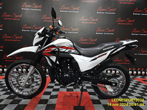 Honda Xr 190 Rojo 2024, Honda Xr 190 Blanco 2023