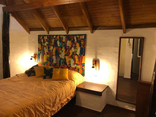 Imagen 15 de 30 de Casa En Venta - 2 Dormitorios 2 Baños - 115 M2 - Abasto